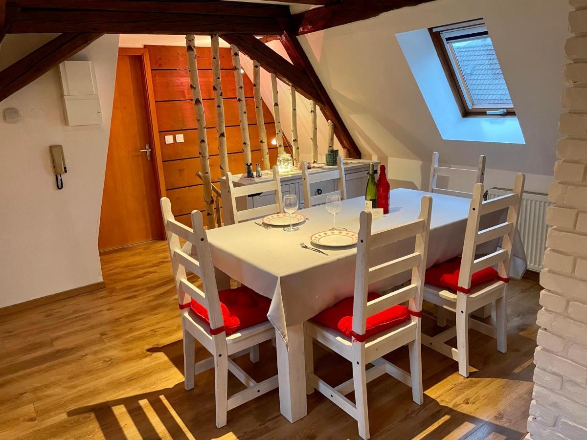 Le Petit Linck - Typique Au Coeur De Colmar Lägenhet Exteriör bild